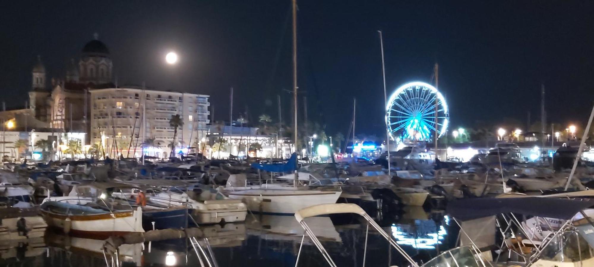 Sublime Vue Mer,parking,wifi * Frejus