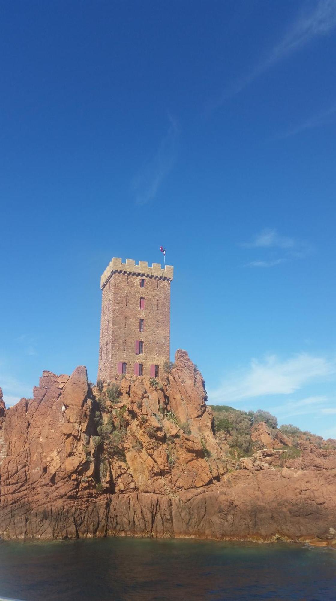 Apartment Sublime Vue Mer,parking,wifi Frejus
