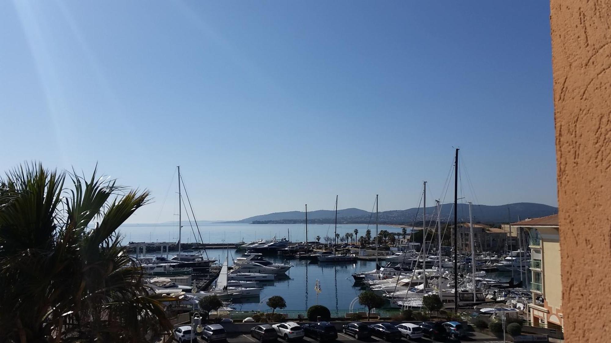 Sublime Vue Mer,parking,wifi Frejus